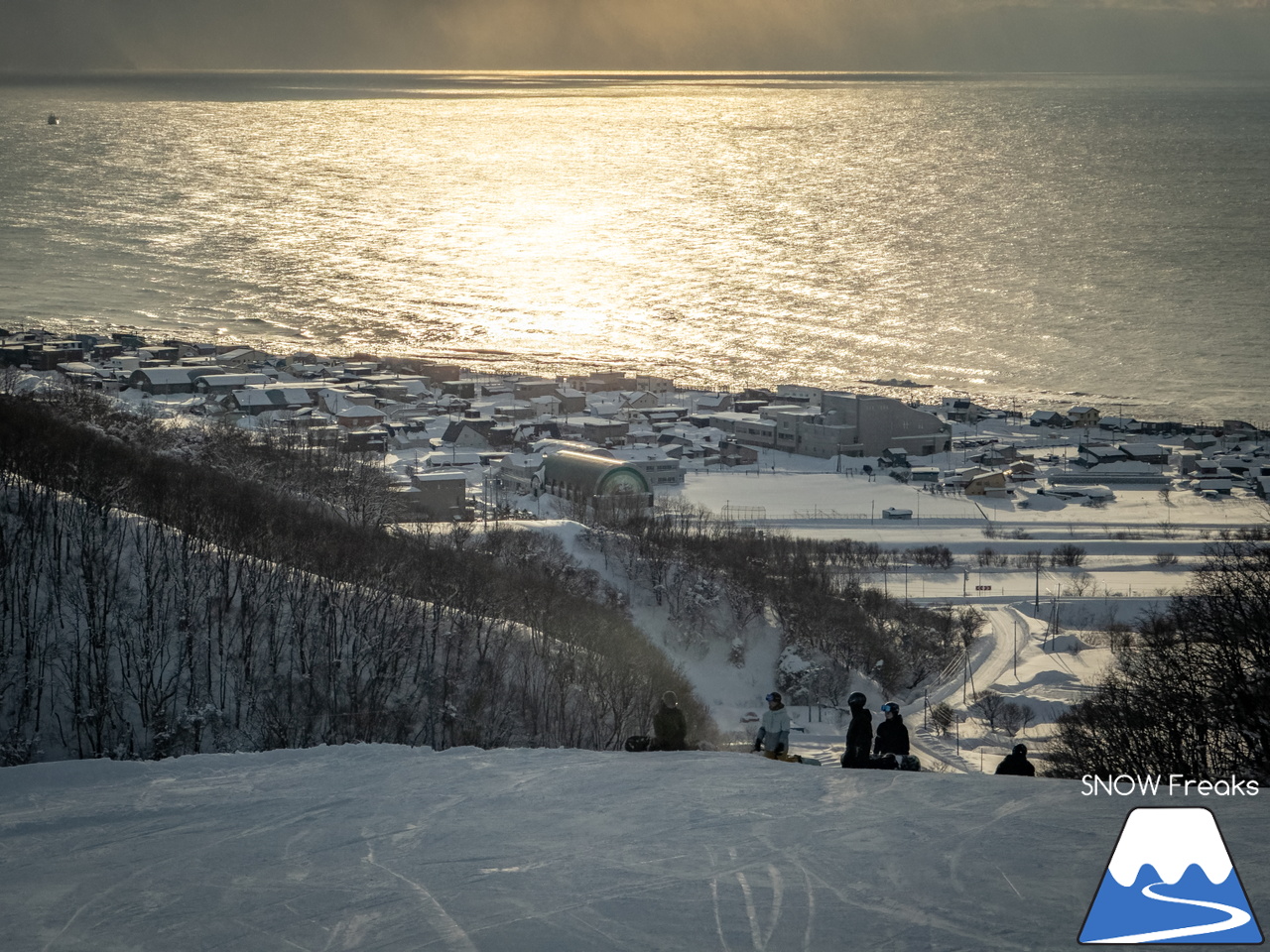 小平町望洋台スキー場｜晴れた日の午後。夕景を眺めながら、まったり滑るのが最高なローカルゲレンデ。